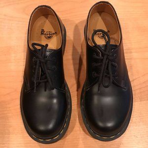 Size 6 Black Doc Martens Women's Smooth Leather Oxfords